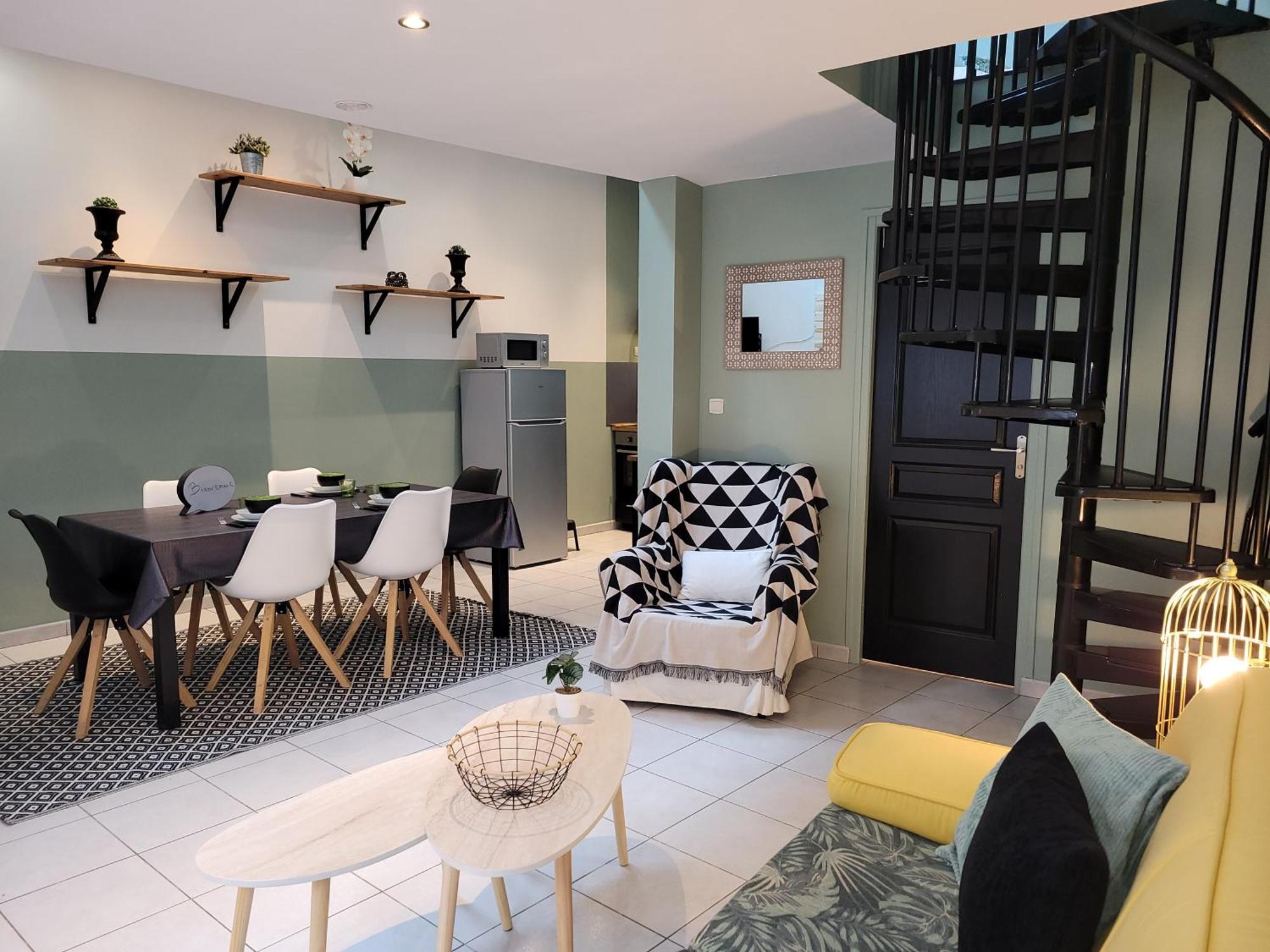 شقة Loft 4 Du Temple Hypercentre & Parking كامبراي المظهر الخارجي الصورة